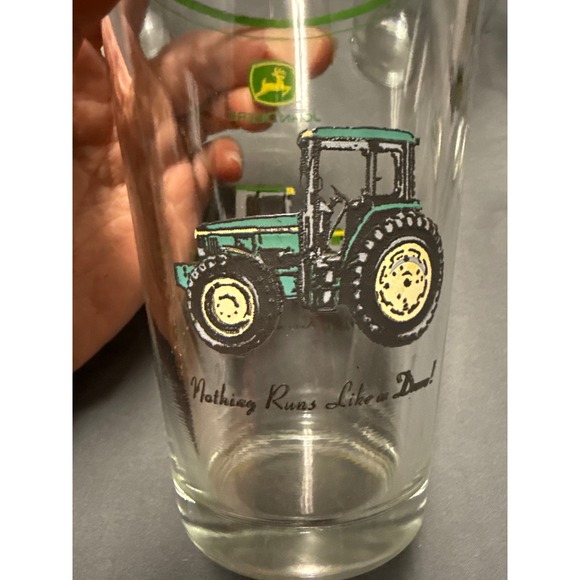 John Deere Tractor Glasses Set of 4 Nothing Runs Like a DeerePint Tumblers Green - Picture 3 of 6